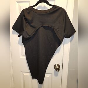 Shein short sleeve cropped hi low top